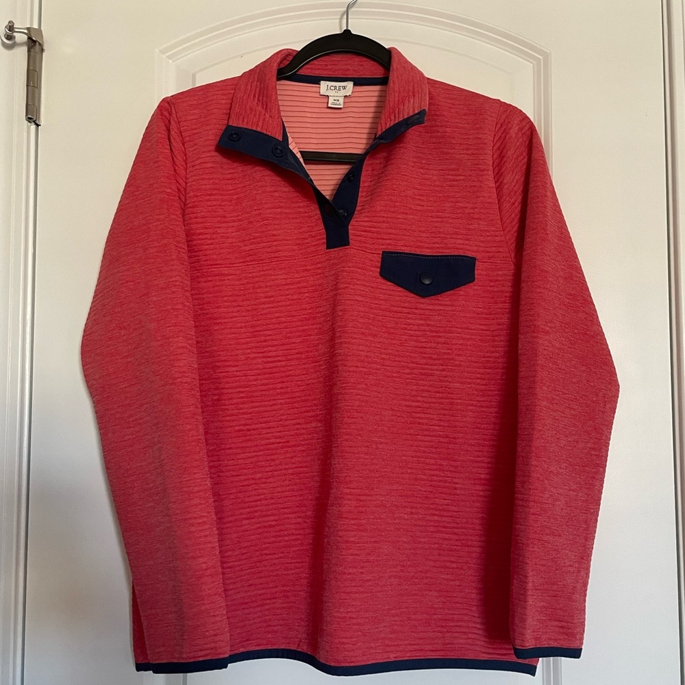 ❤️ J Crew partial button up with pocket